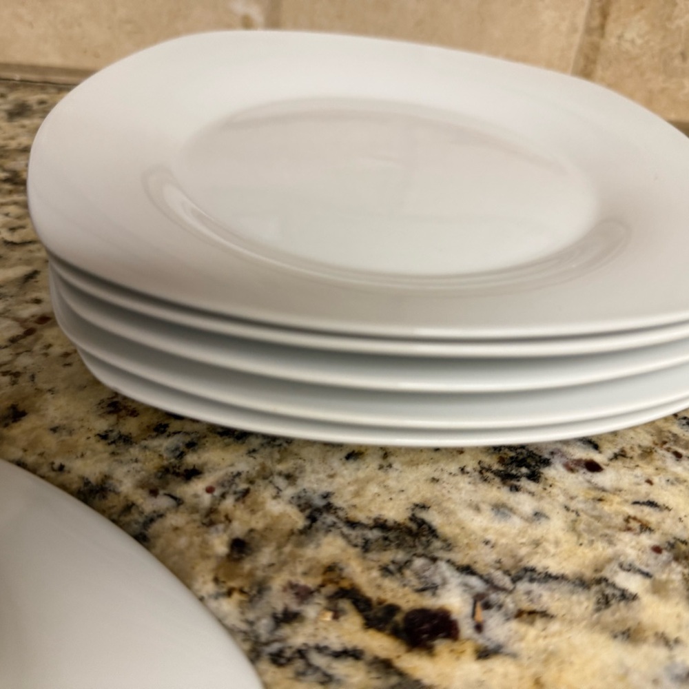 Square White Ceramic Dinner Plate - Contemporary Dining Plate